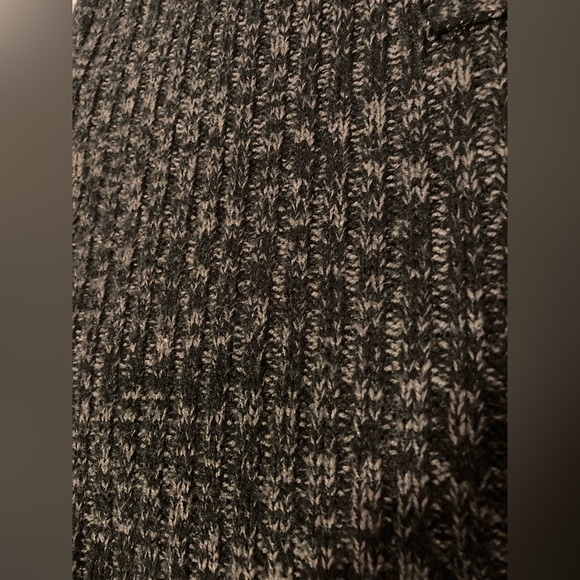 Mottled grey/black peacoat sweater - Picture 7 of 8